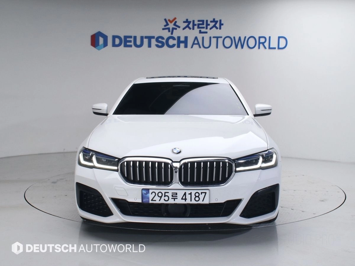 BMW 5-SERIES G30 2023