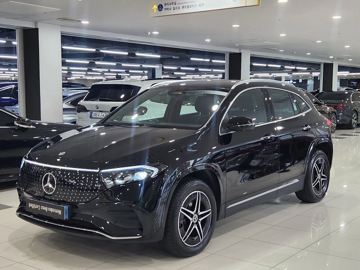 MERCEDES BENZ EQA H243  2025