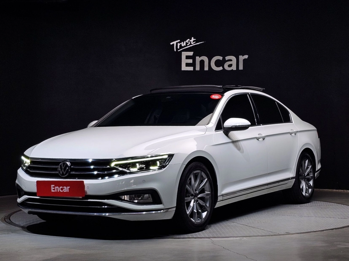 VOLKSWAGEN PASSAT GT B8 2021