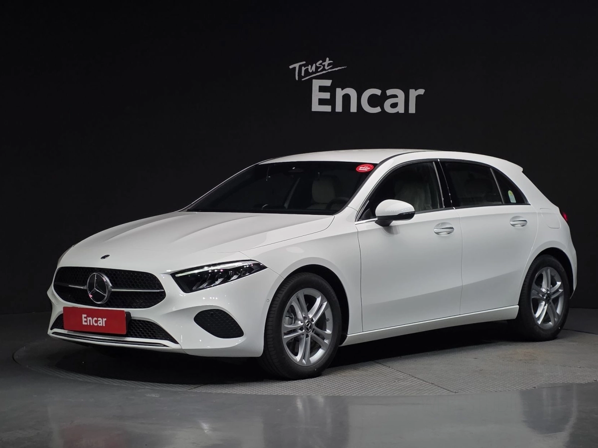 MERCEDES BENZ A-CLASS W177  2026