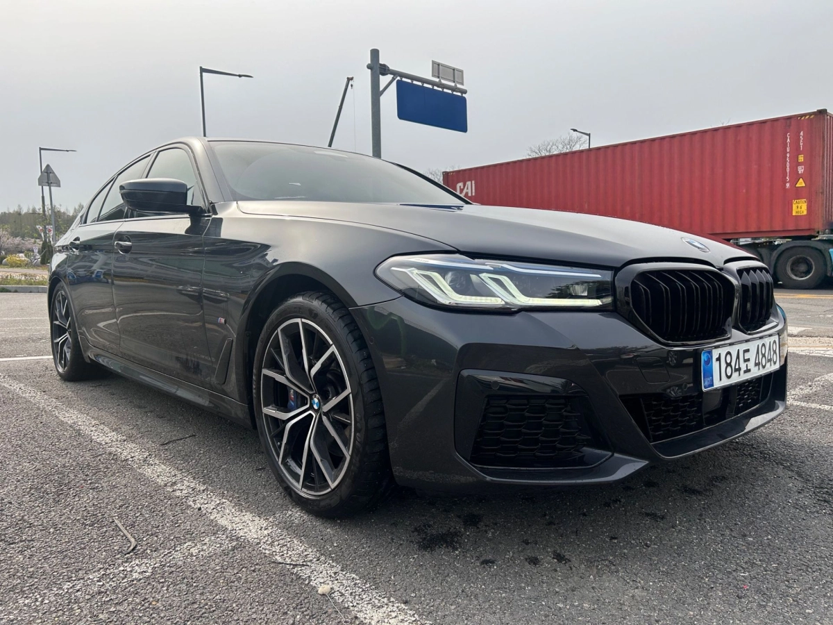 BMW 5-SERIES G30 2023