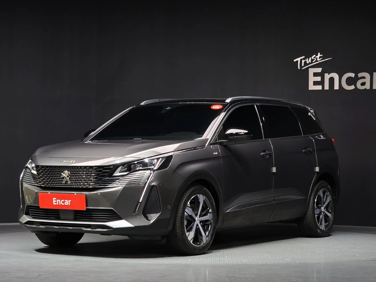 PEUGEOT 5008  2022
