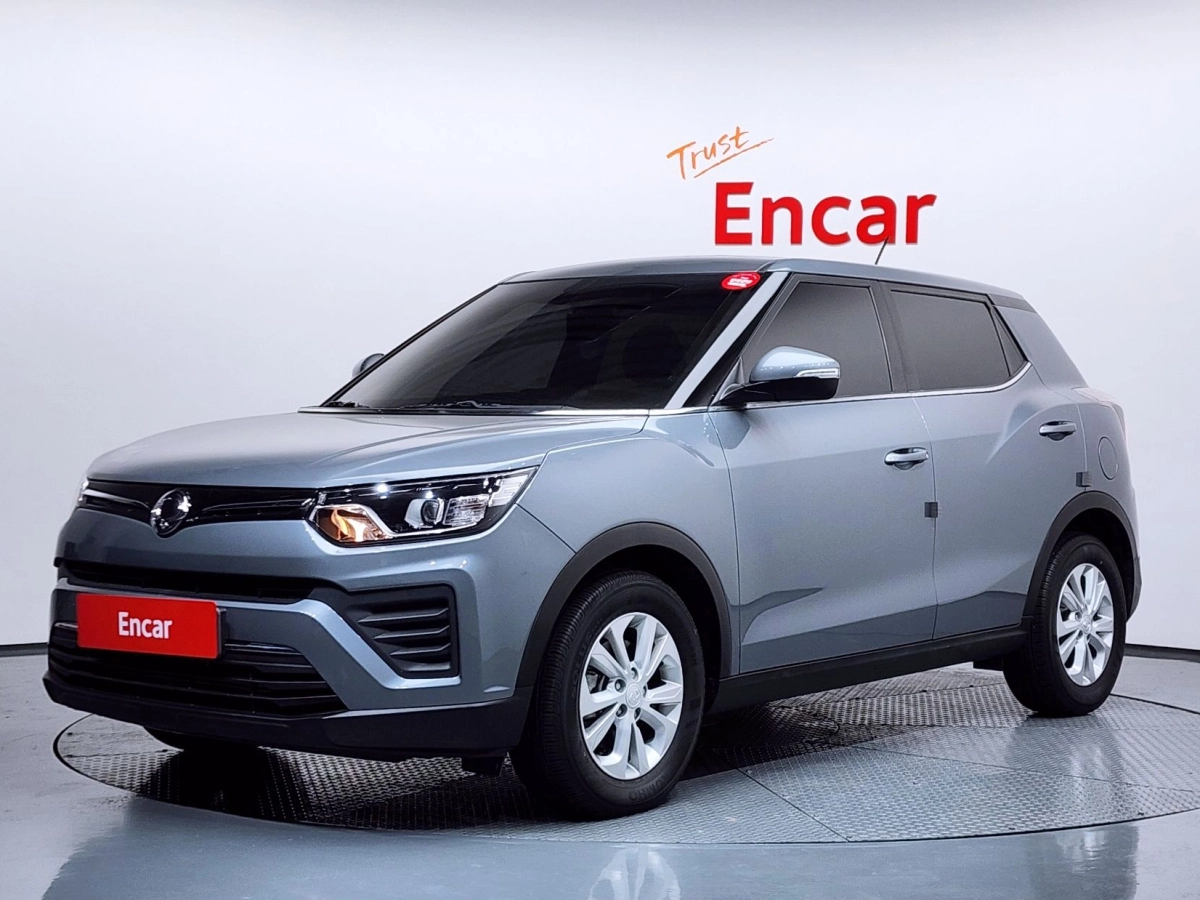 SSANGYONG TIVOLI VERY NEW  2020