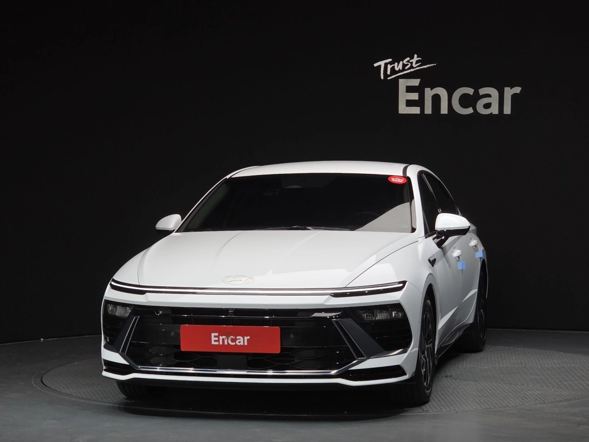 HYUNDAI SONATA DN8 HYBRID