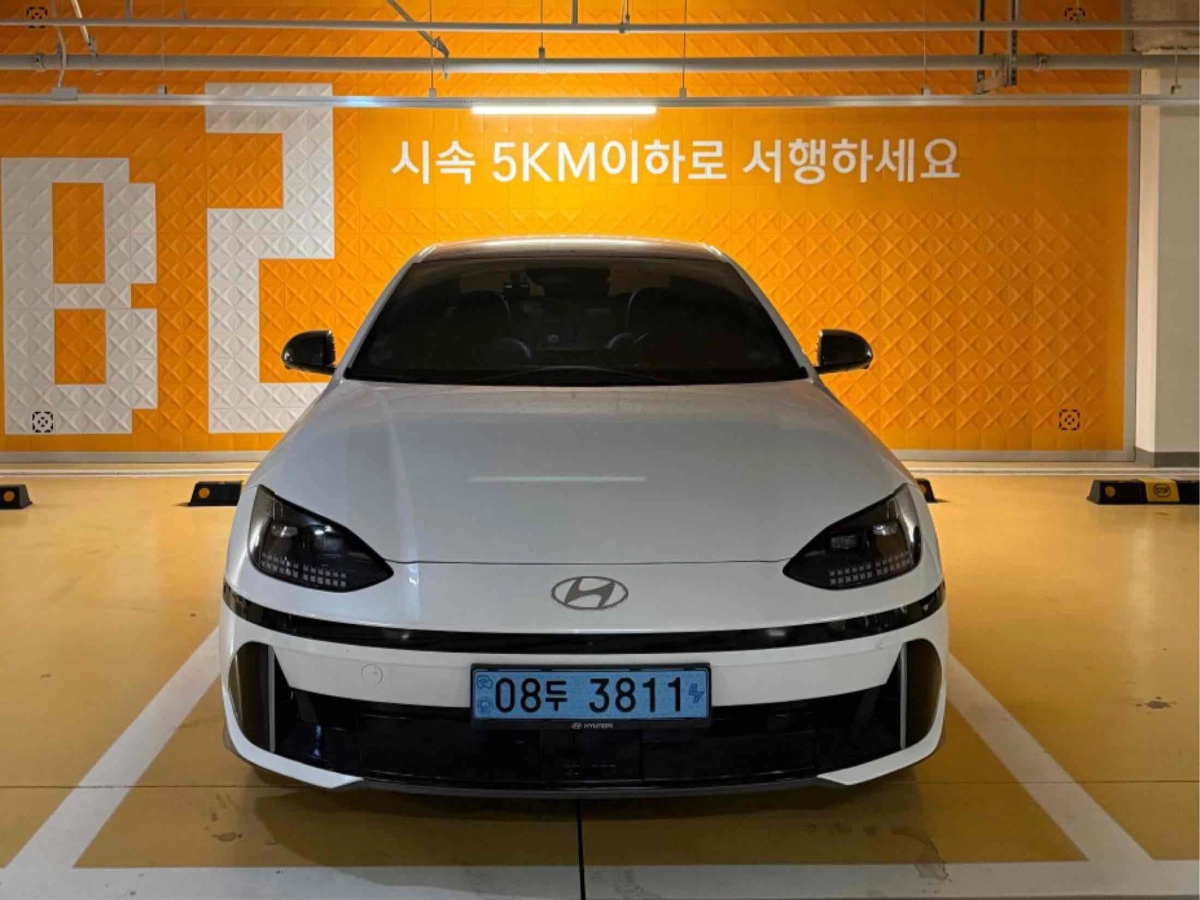 HYUNDAI IONIQ6