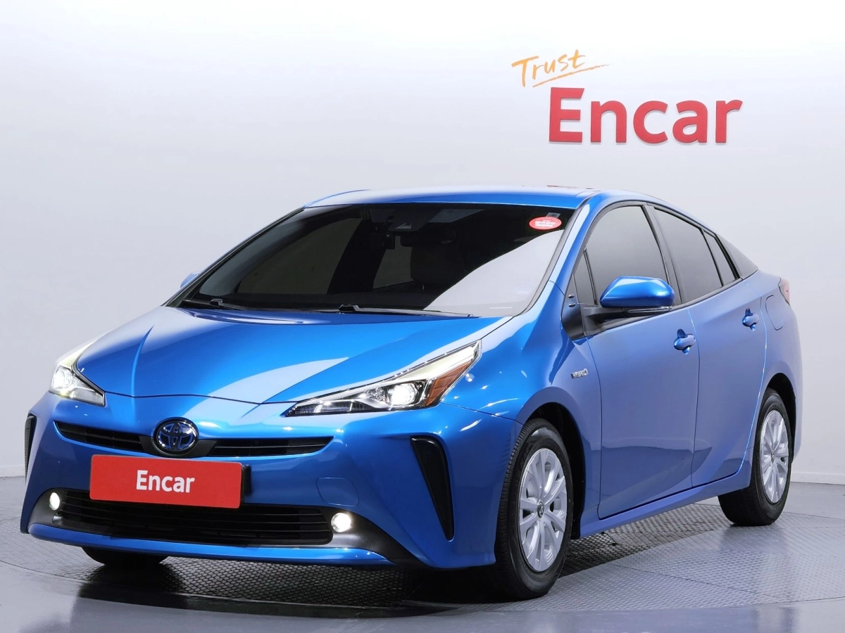 TOYOTA PRIUS  2021
