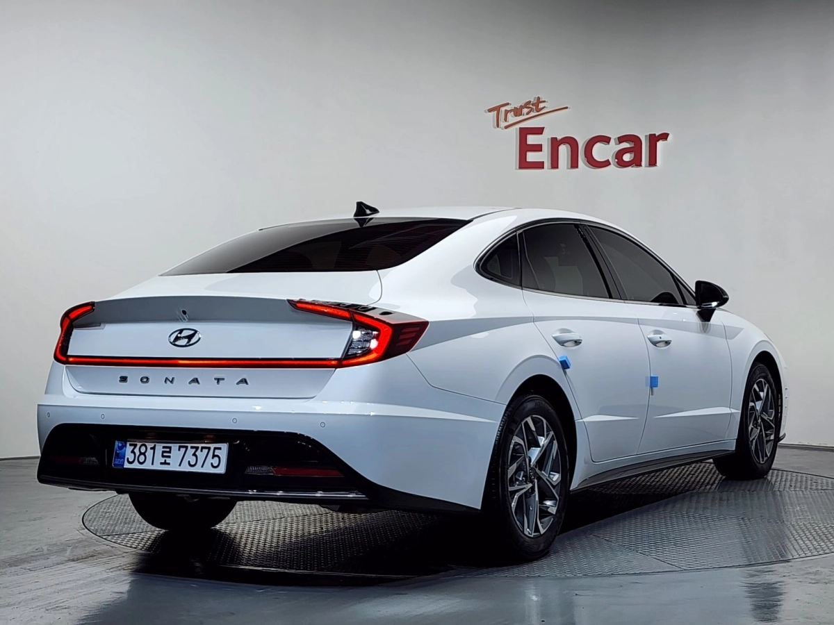 HYUNDAI SONATA DN8  2022