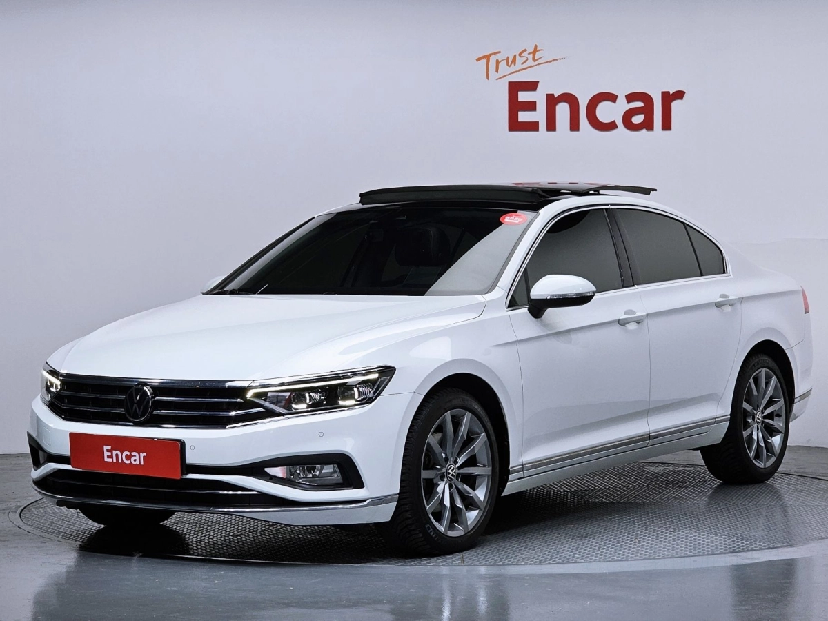 VOLKSWAGEN PASSAT GT B8 2022