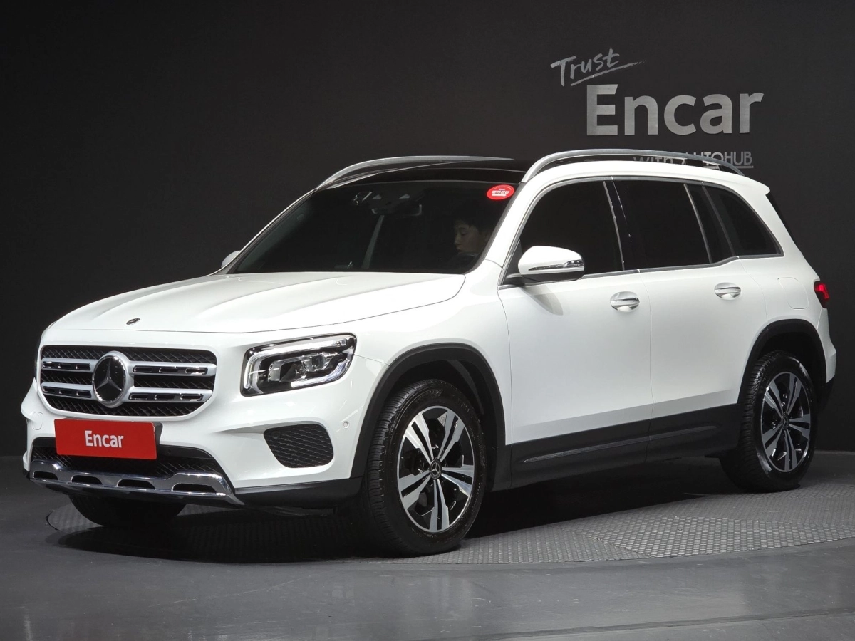 MERCEDES BENZ GLB-CLASS X247  2022