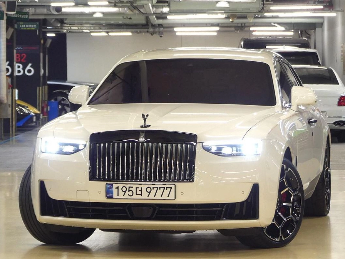 ROLLS ROYCE GHOST