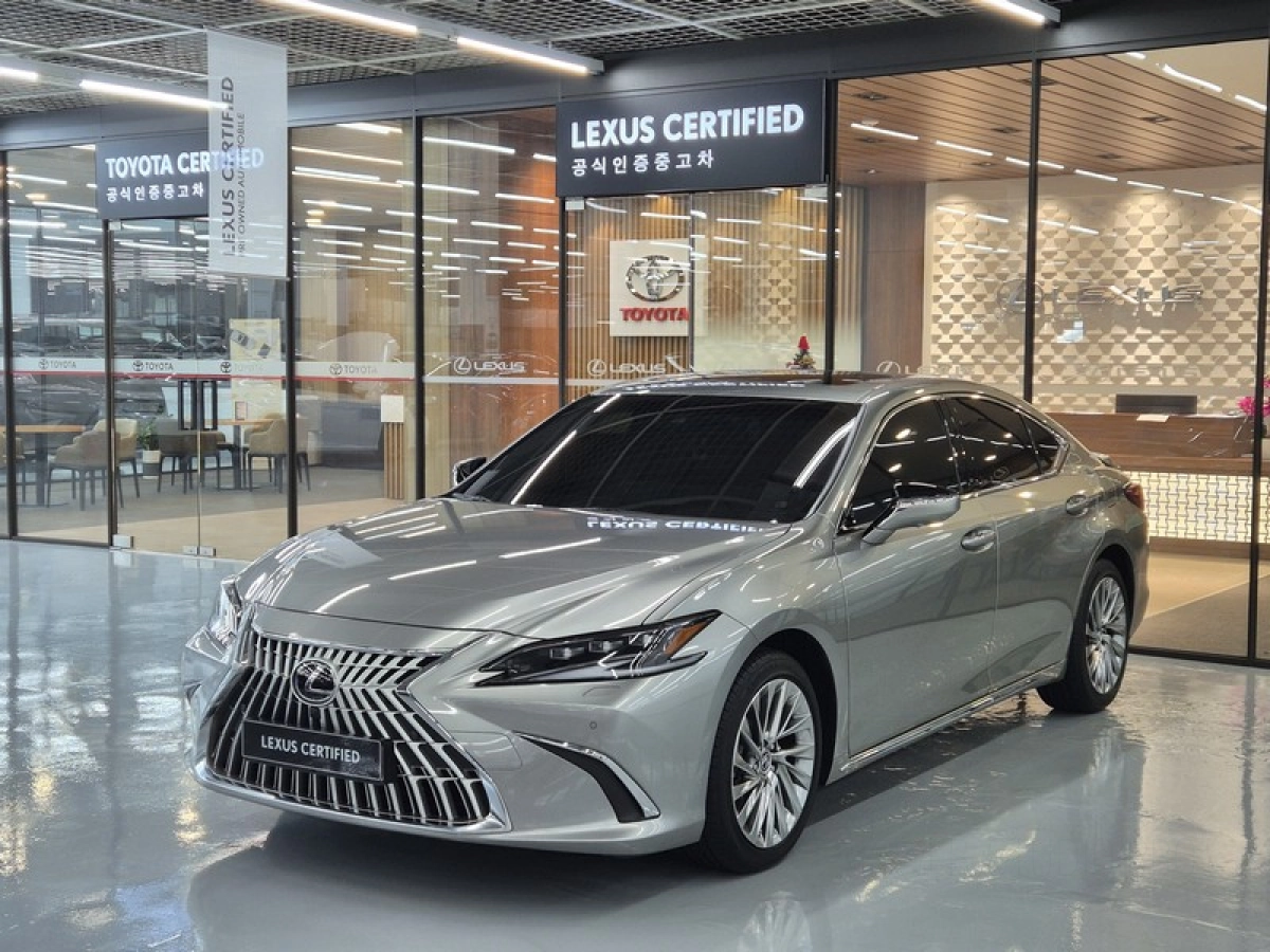 LEXUS ES300H
