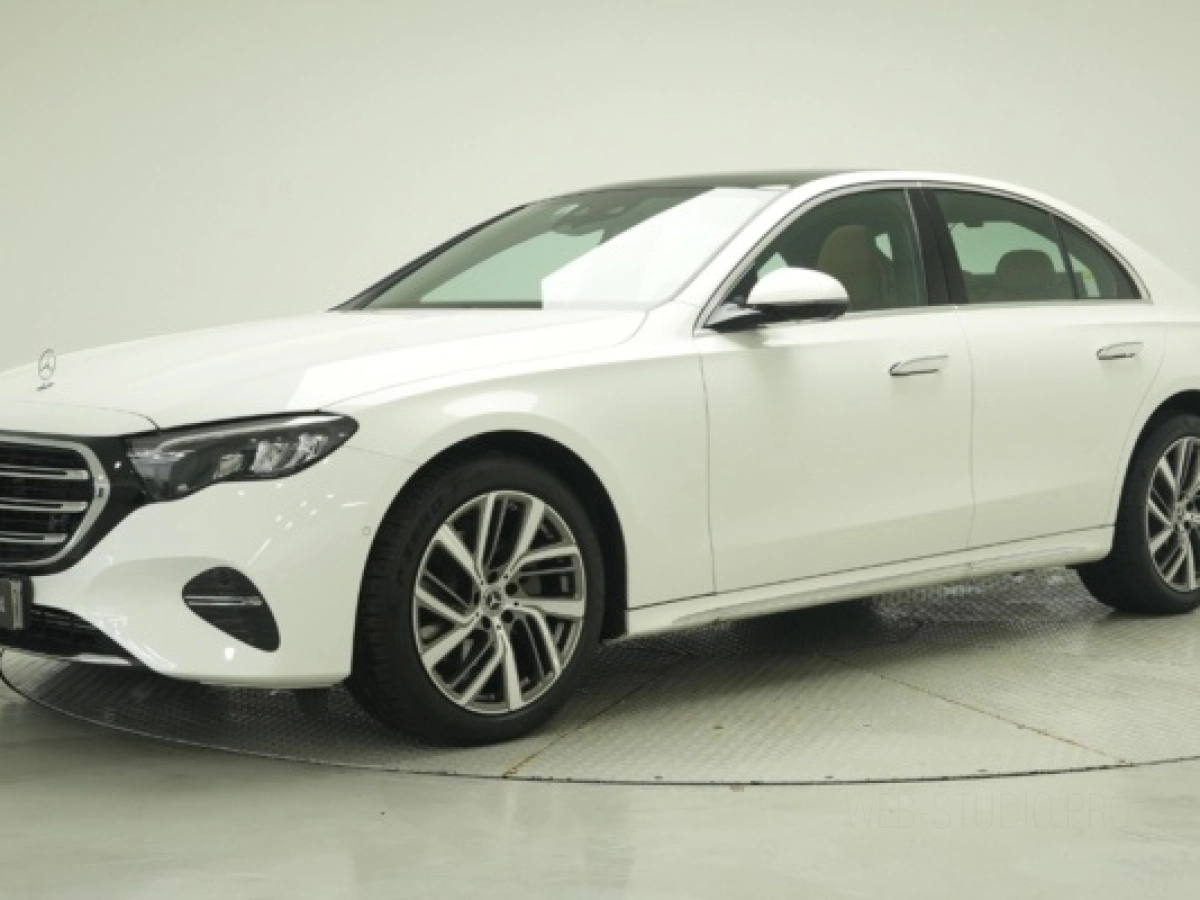 MERCEDES BENZ E-CLASS W214  2024