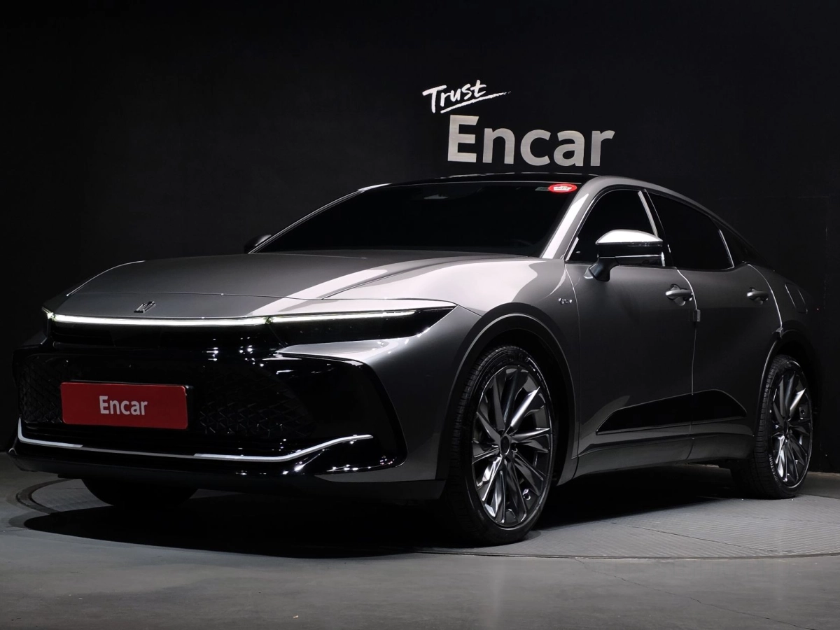 TOYOTA CROWN CROSSOVER  2023