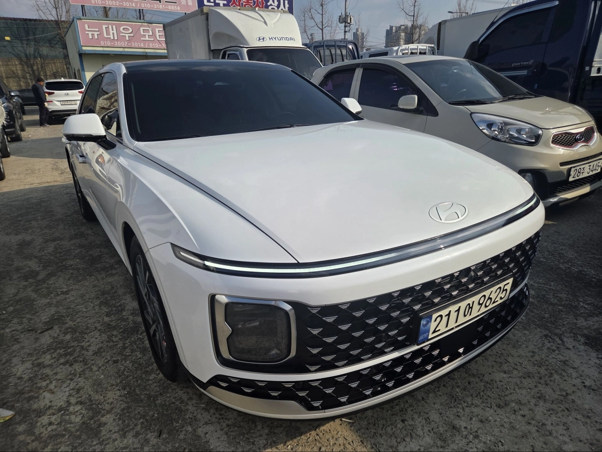 HYUNDAI GRANDEUR GN7  2023