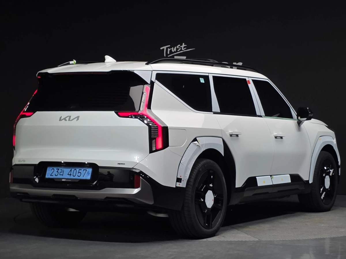 KIA EV9