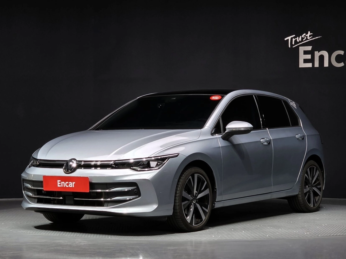 VOLKSWAGEN GOLF 2025