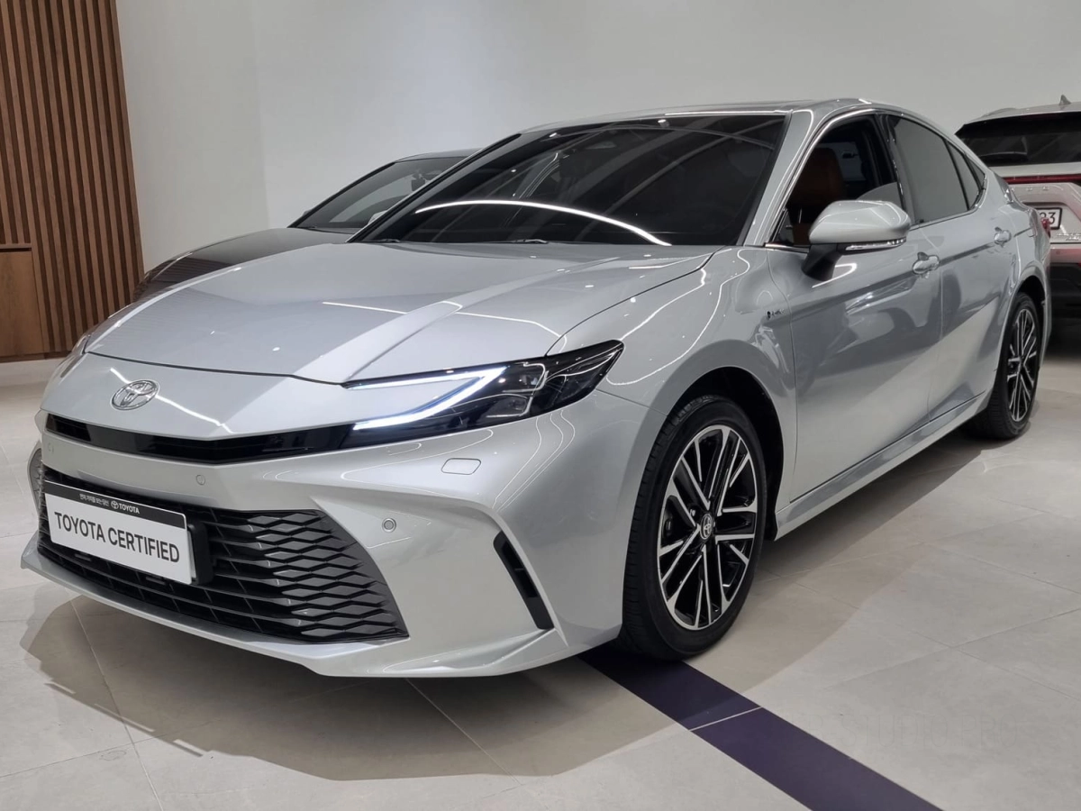 TOYOTA CAMRY XV80 2025