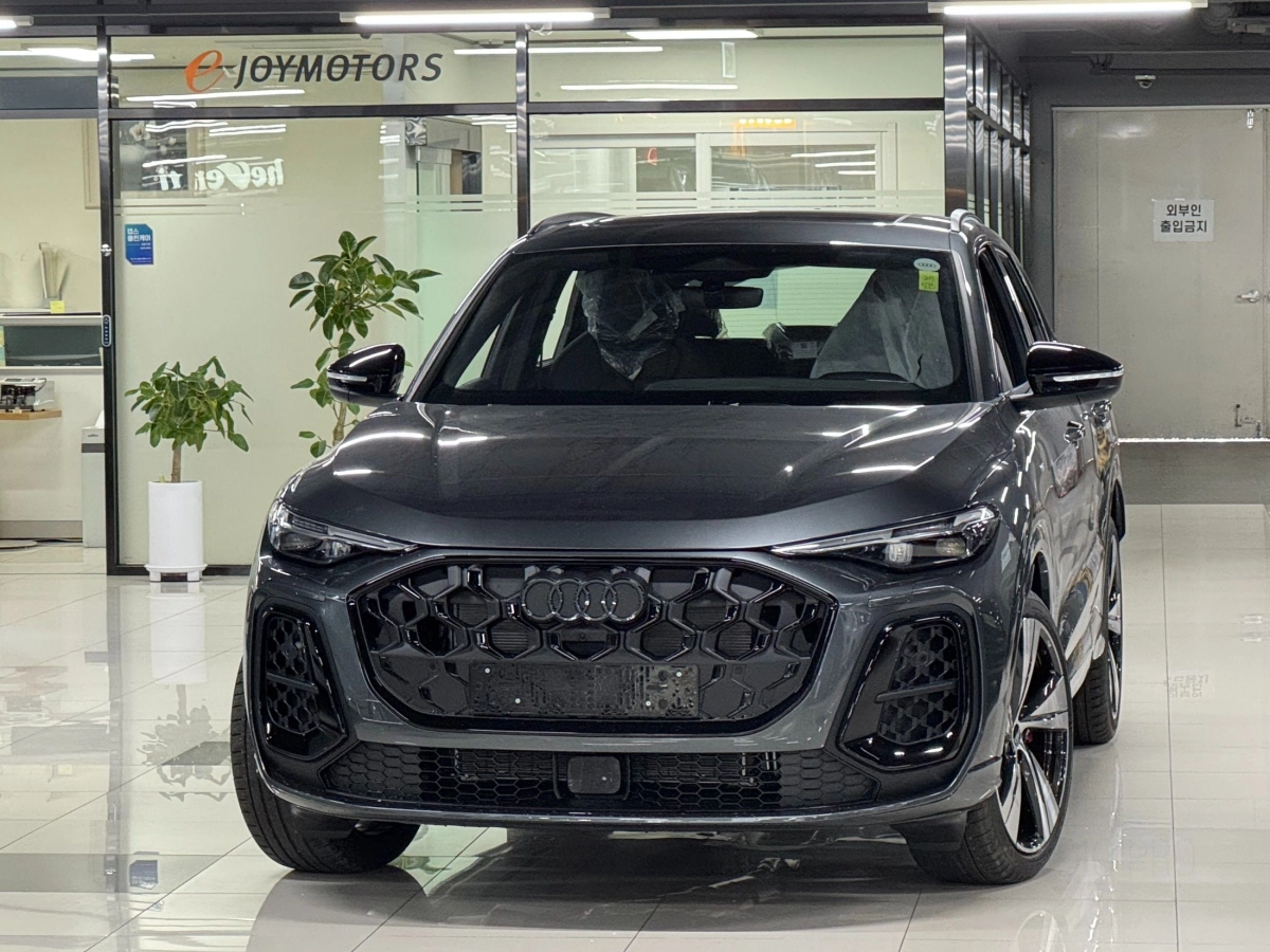 AUDI Q5 80A  2025