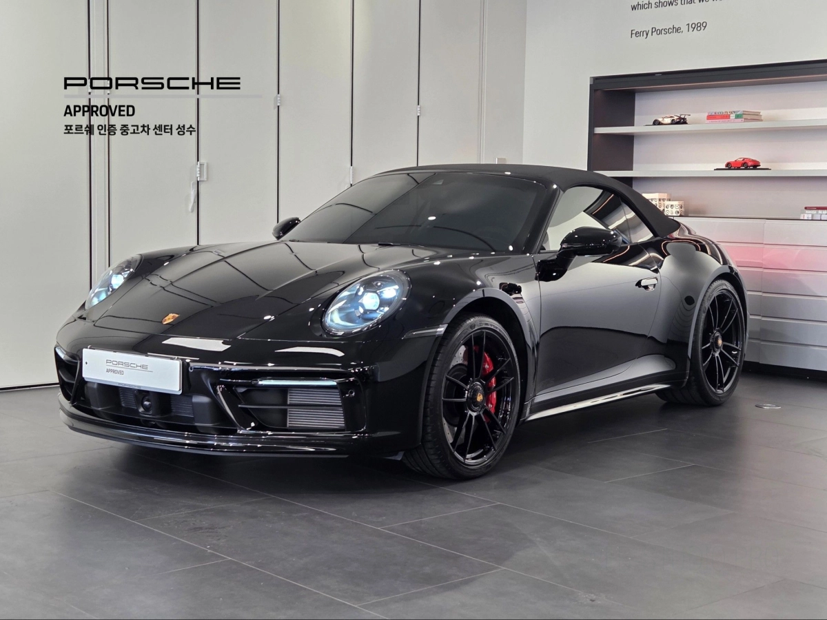 PORSCHE 911 992  2024