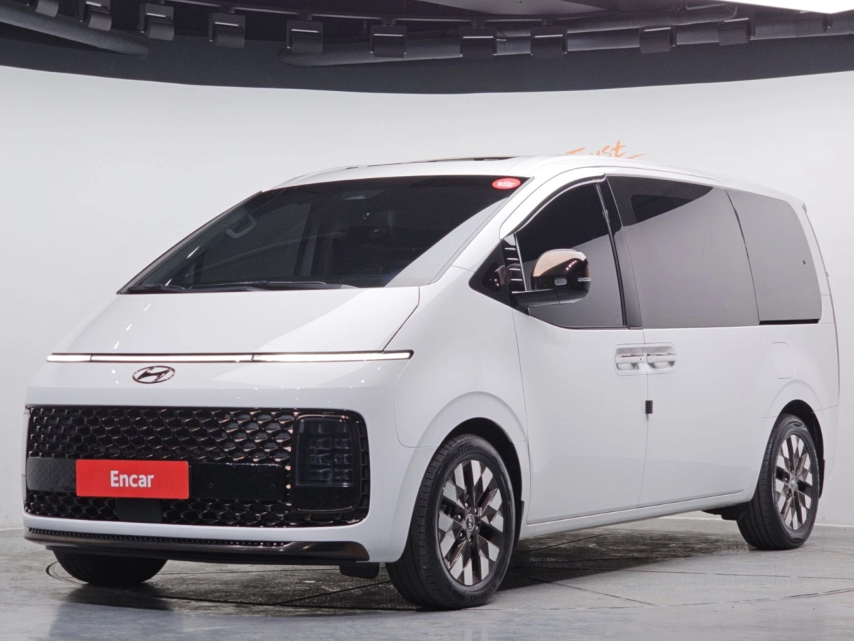 HYUNDAI STARIA 2021