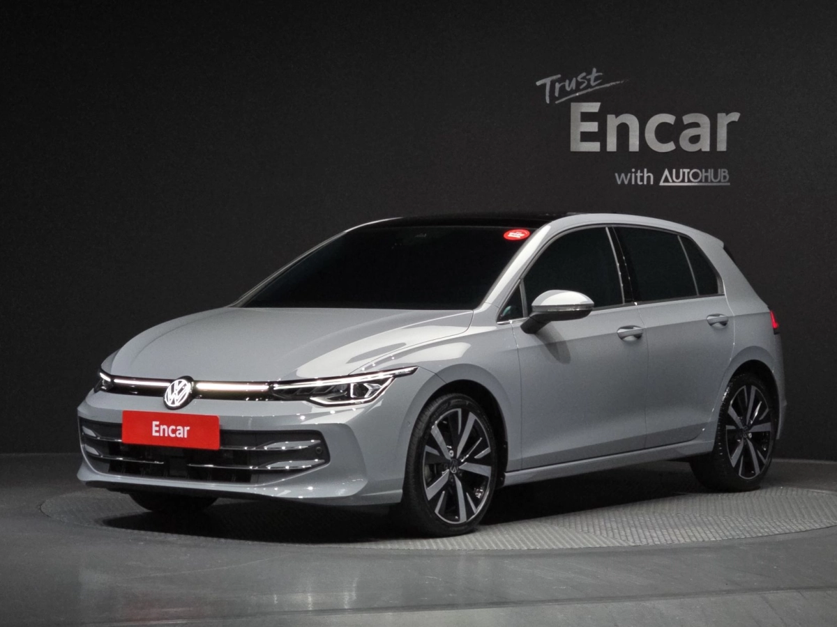 VOLKSWAGEN GOLF 2025