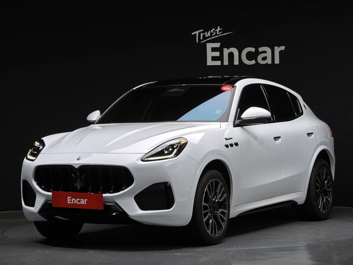 MASERATI GRECALE  2023