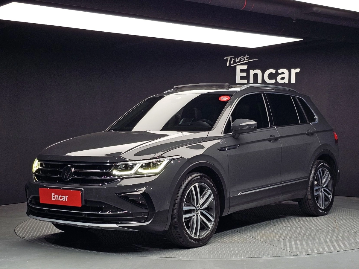 VOLKSWAGEN TIGUAN 2021