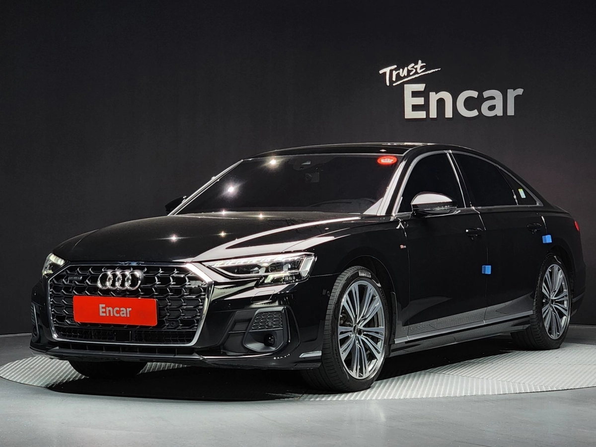 AUDI A8 D5  2023