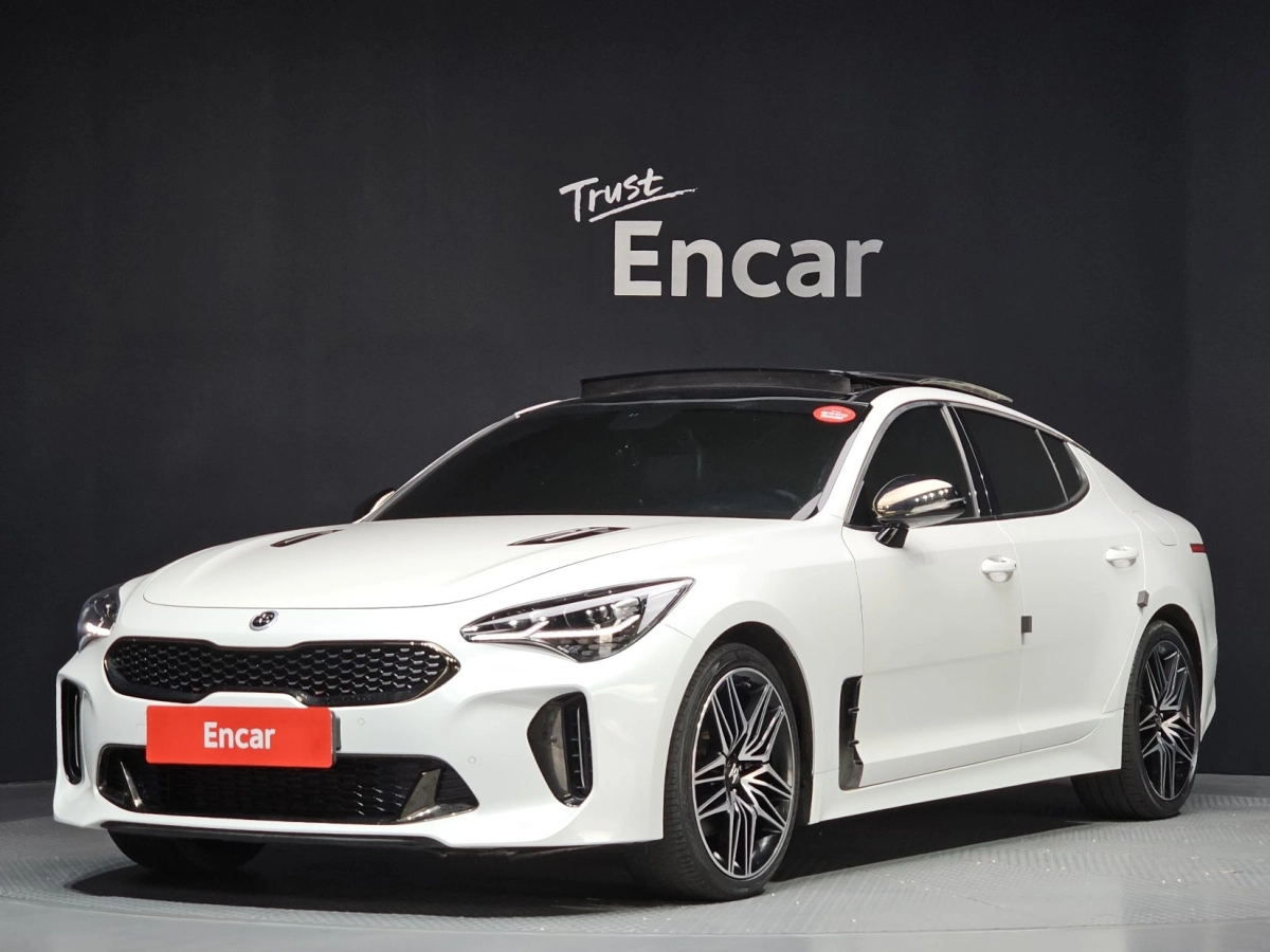 KIA STINGER