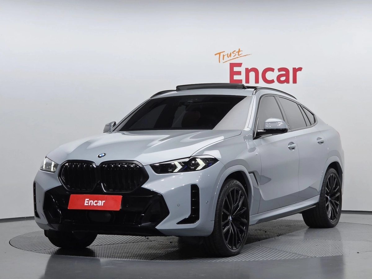 BMW X6 G06  2025