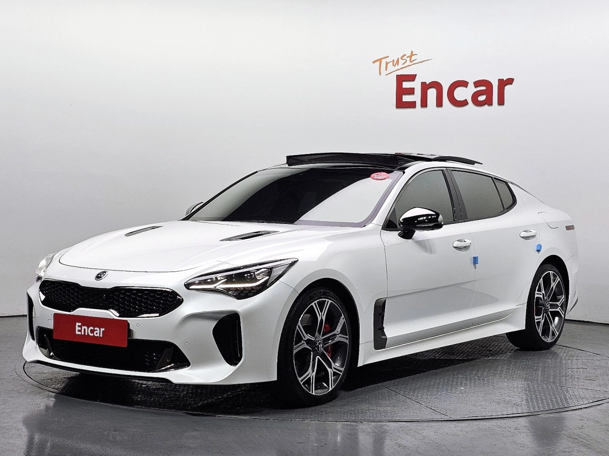 KIA STINGER
