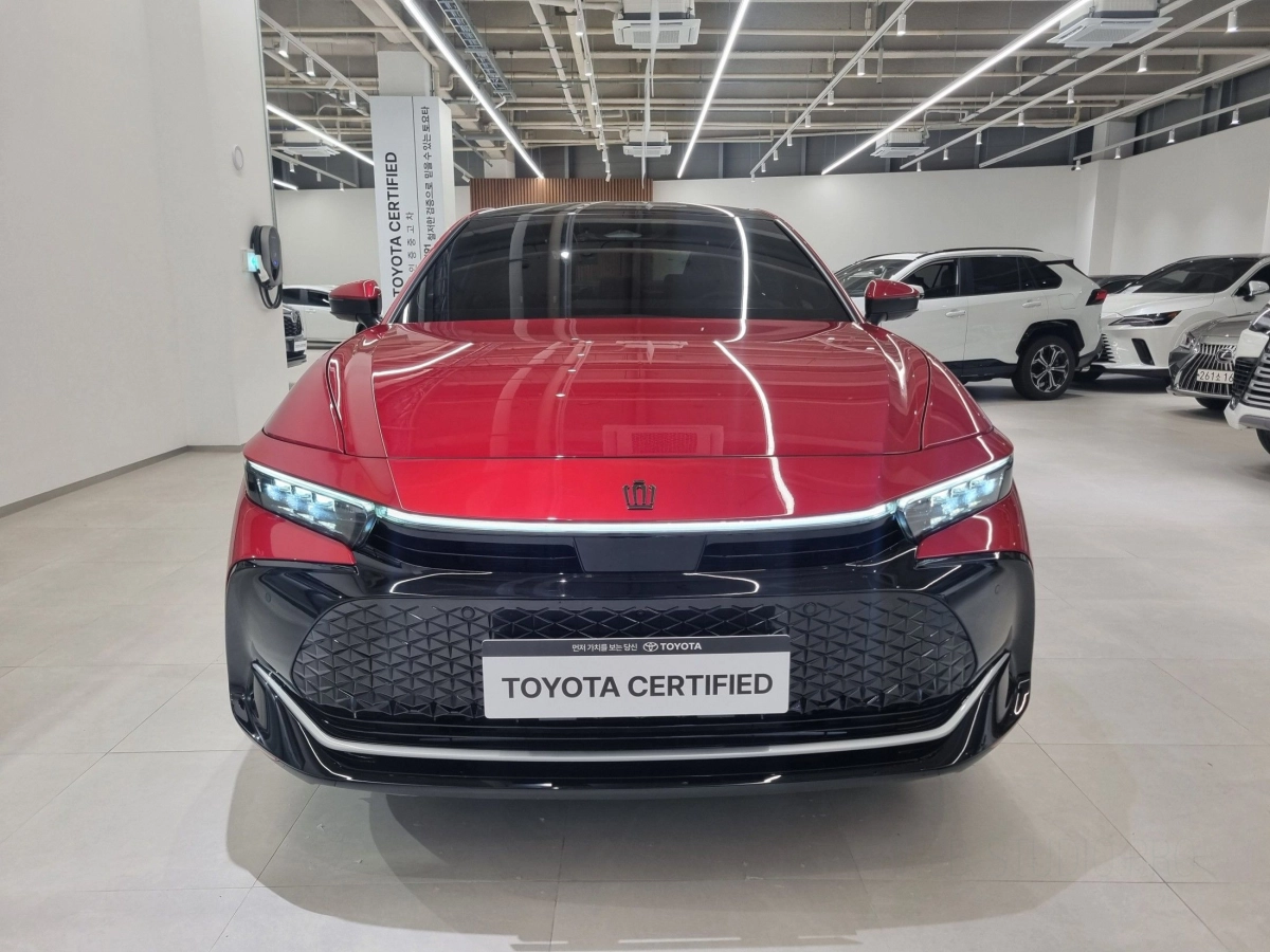 TOYOTA CROWN CROSSOVER