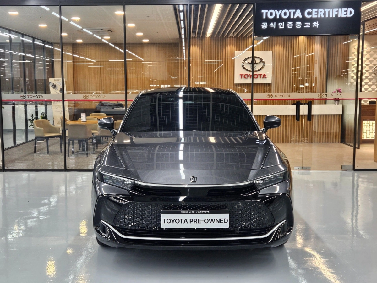 TOYOTA CROWN CROSSOVER