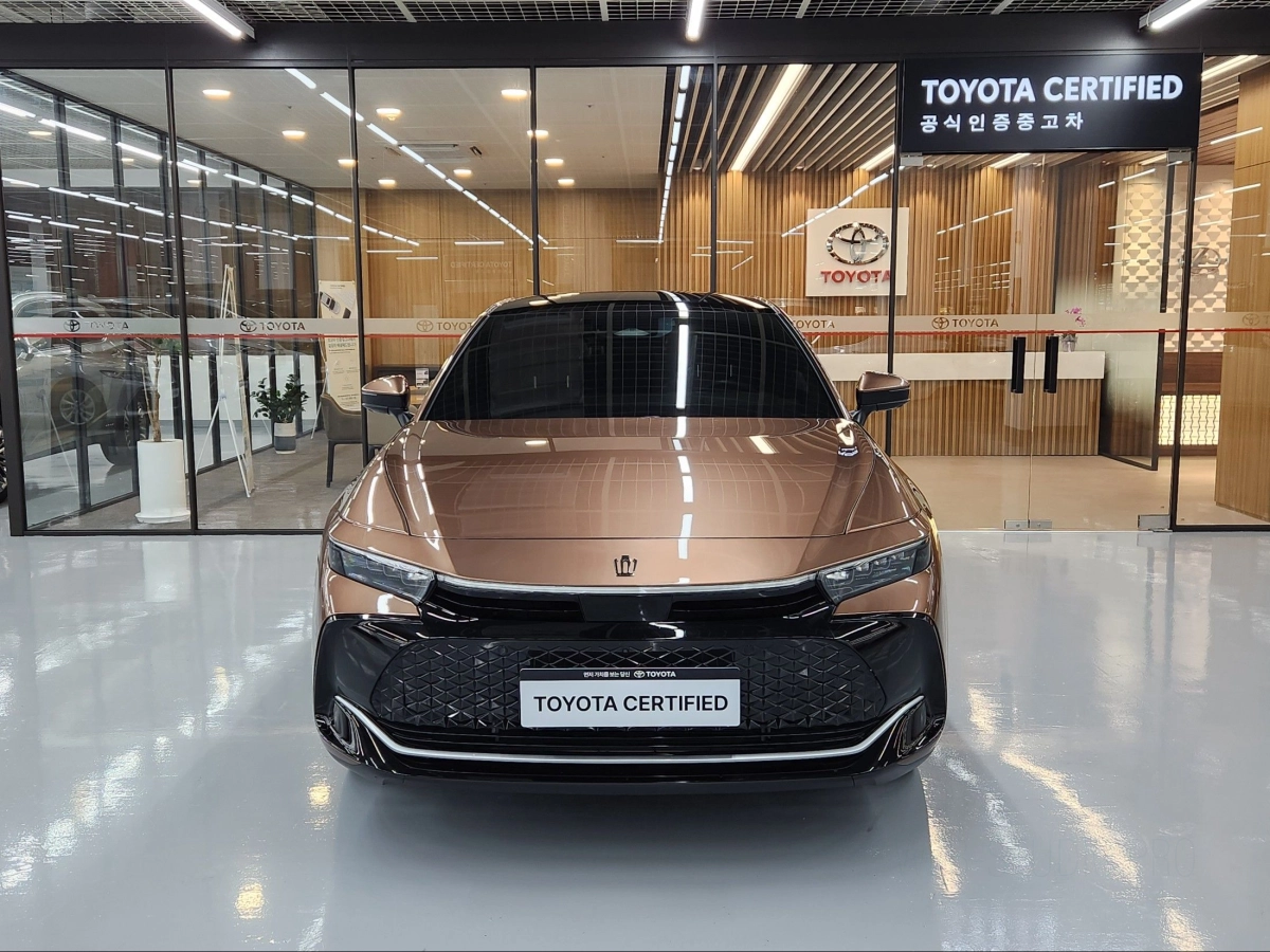 TOYOTA CROWN CROSSOVER