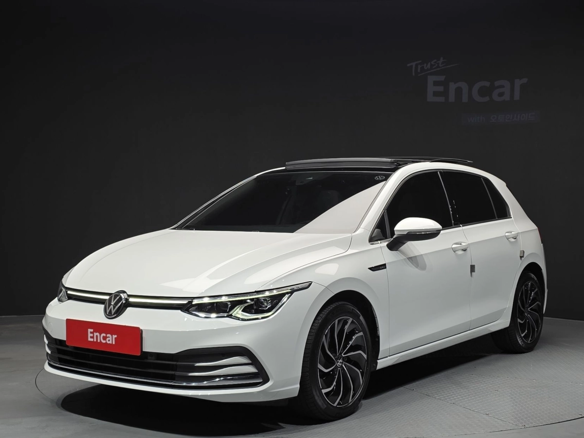 VOLKSWAGEN GOLF 2022