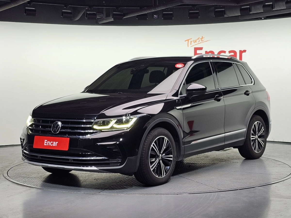 VOLKSWAGEN TIGUAN 2021