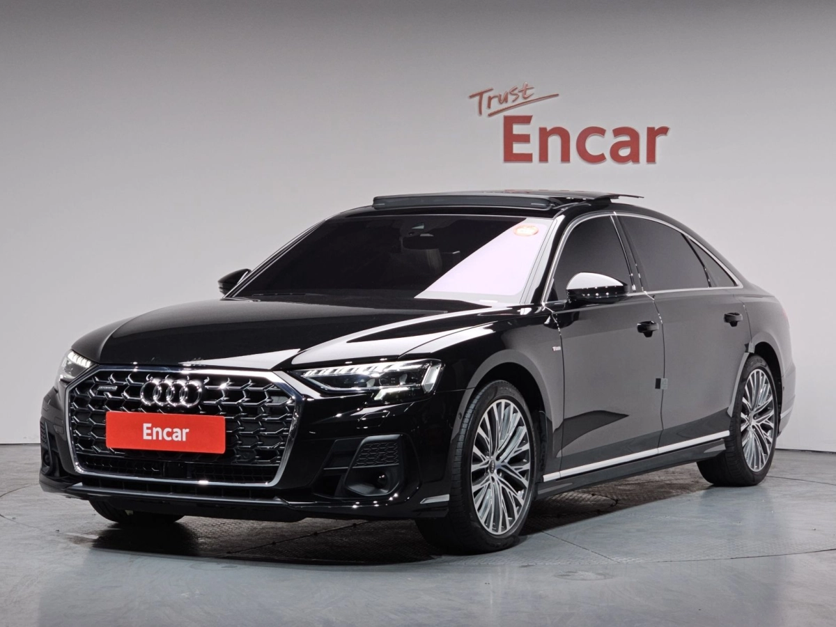 AUDI A8 D5  2023