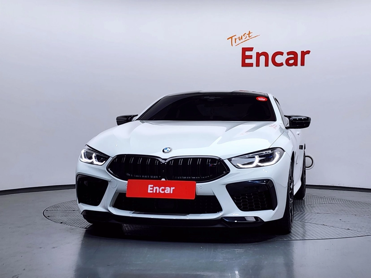 BMW M8 G15