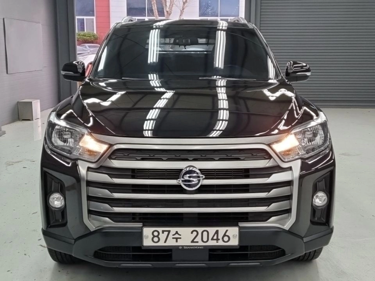 SSANGYONG REXTON SPORTS CAR  2021