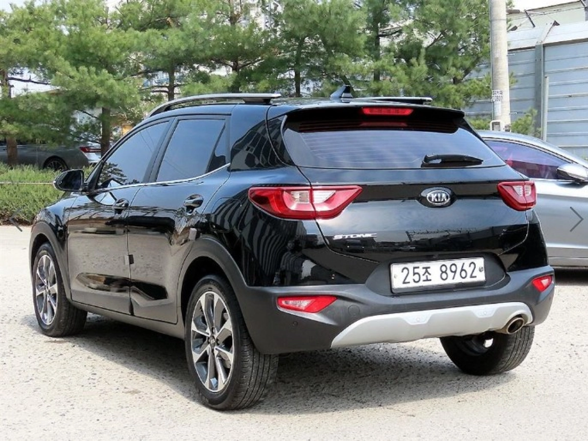 KIA STONIC