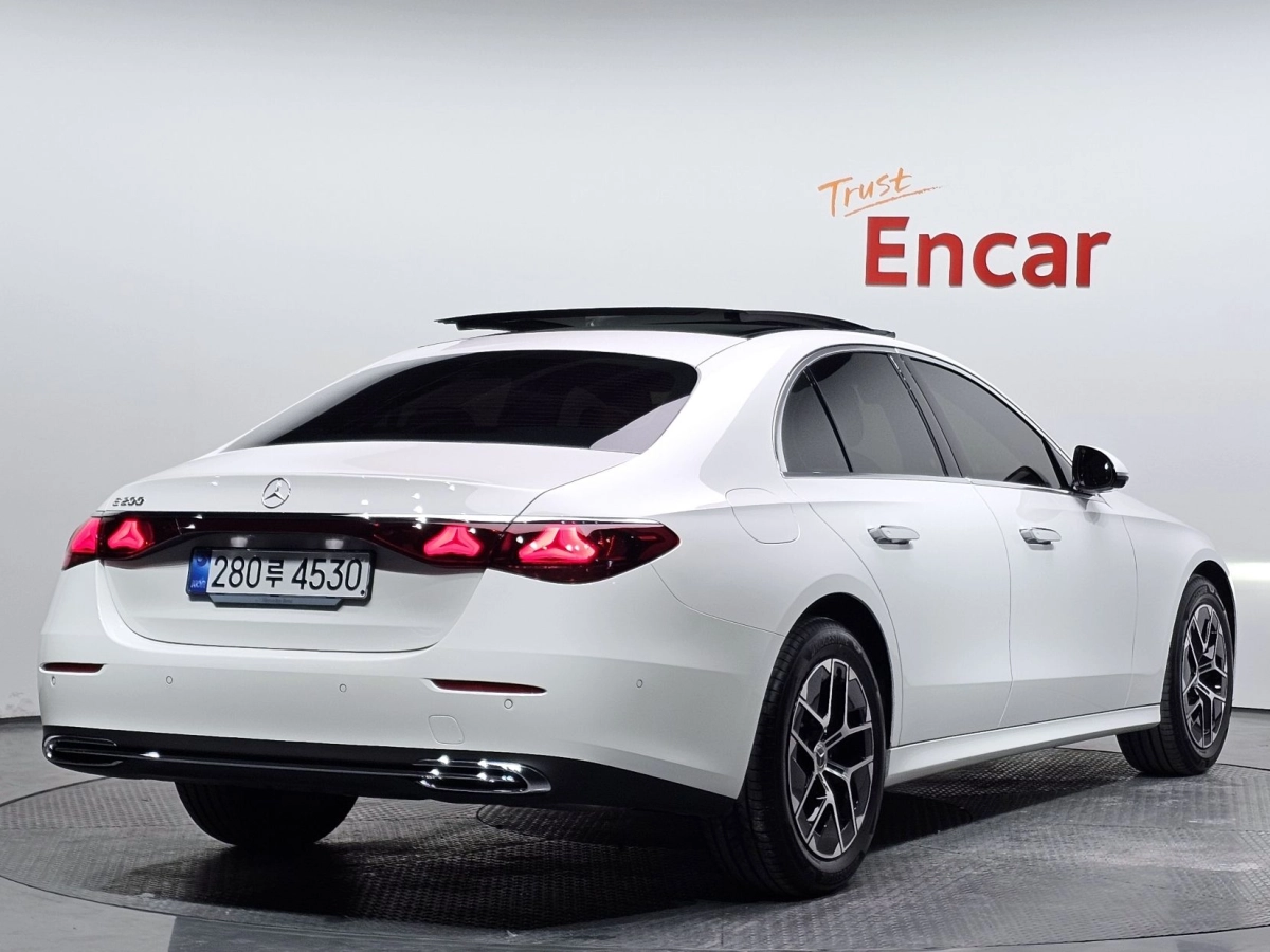 MERCEDES BENZ E-CLASS W214