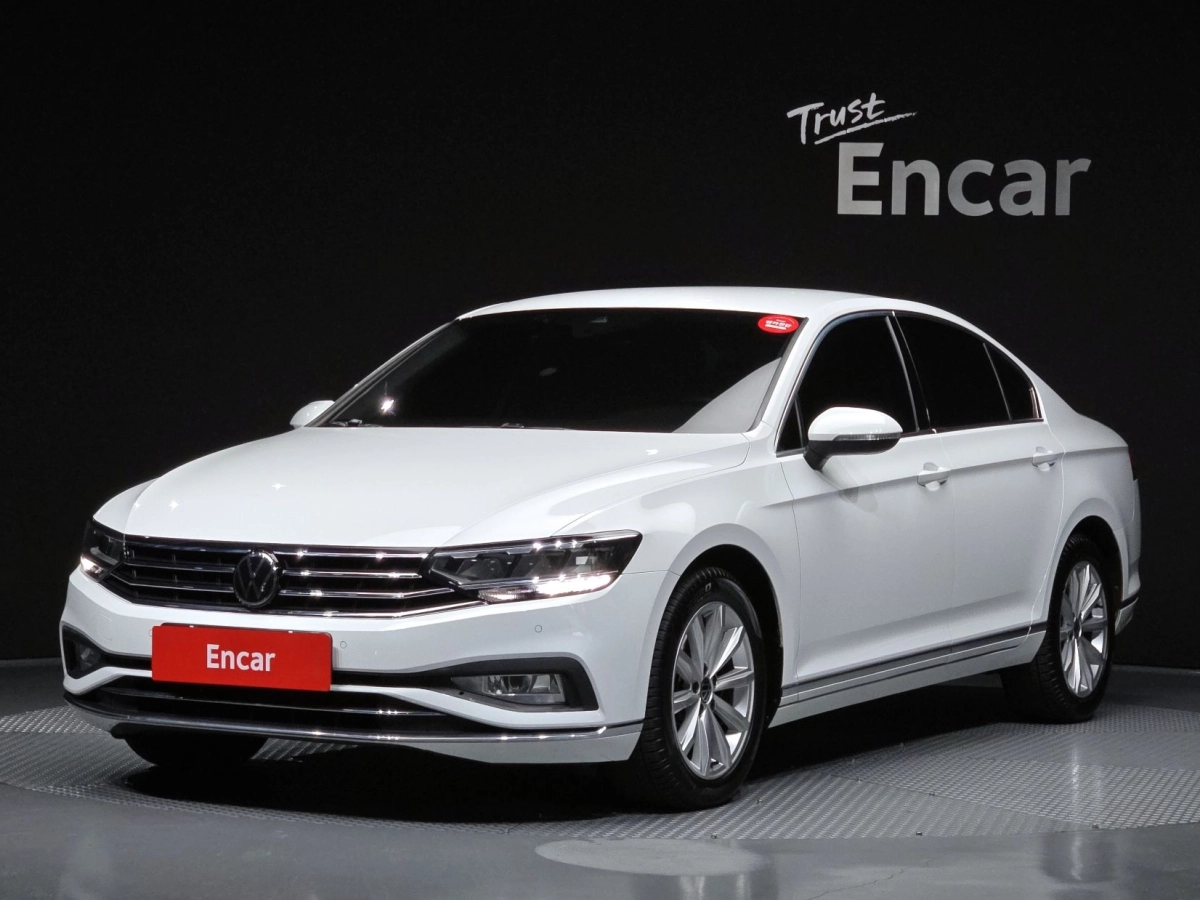 VOLKSWAGEN PASSAT GT B8 2021