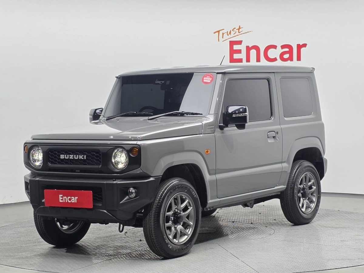 SUZUKI JIMNY  2025