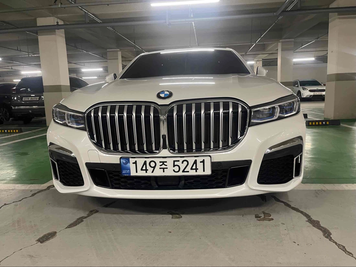 BMW 7-SERIES G11