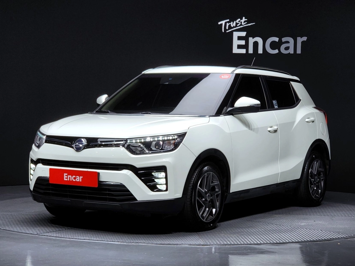 SSANGYONG TIVOLI VERY NEW  2021