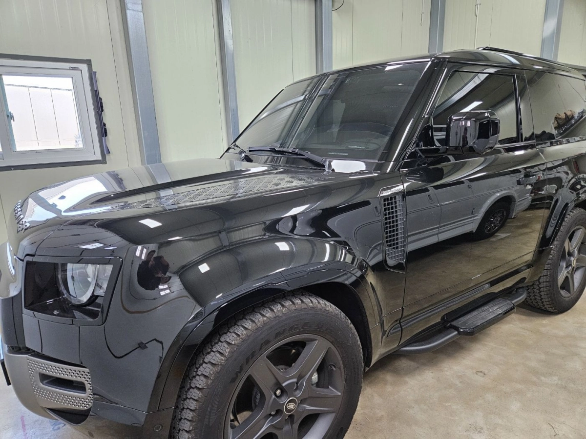 LAND ROVER DEFENDER L663  2025