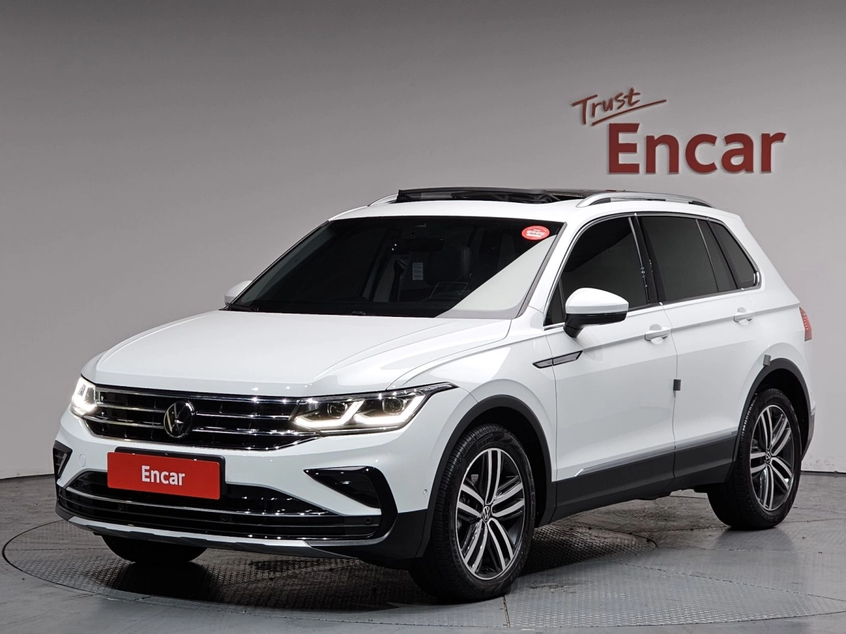 VOLKSWAGEN TIGUAN 2024