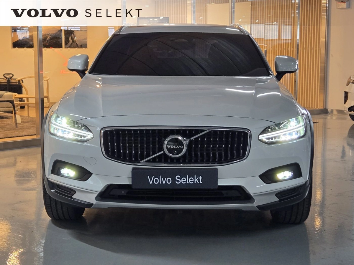 VOLVO V90 CROSS COUNTRY