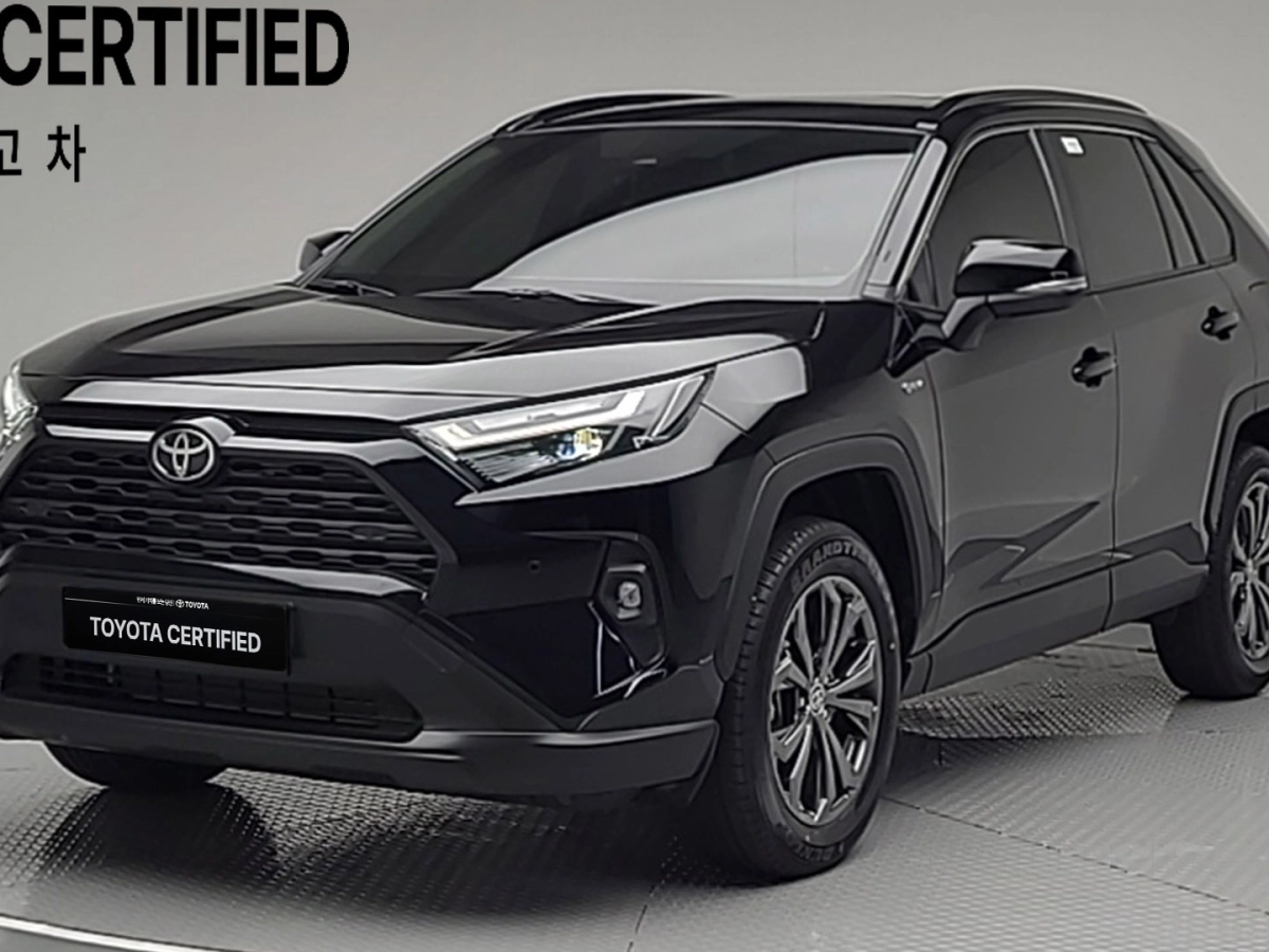 TOYOTA RAV4  2025