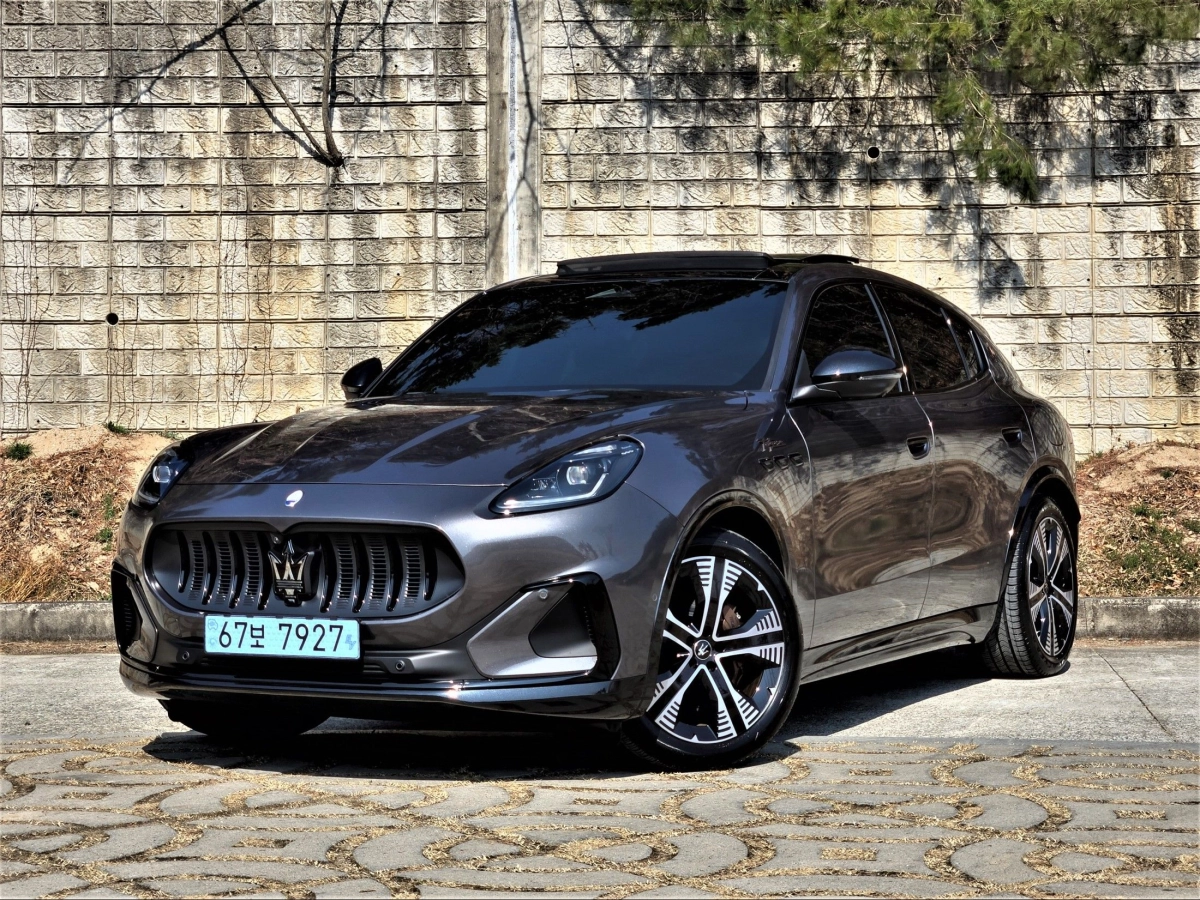 MASERATI GRECALE  2025